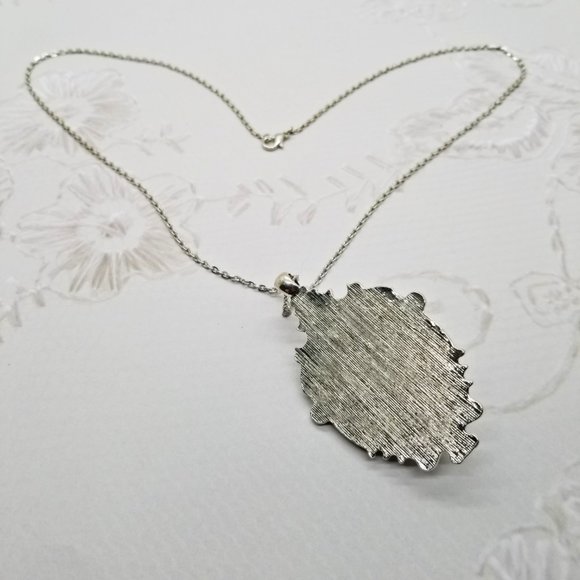 Amitabha Buddha High-Rise Cameo Buddhist Silver Necklace - Picture 4 of 4